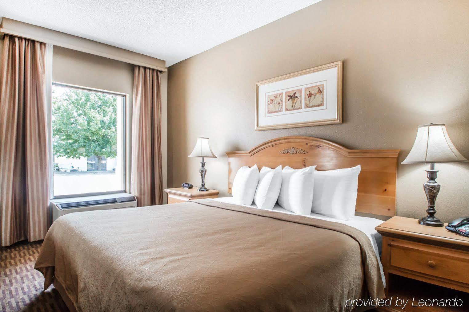 Quality Inn Us65 & E Battlefield Rd Springfield Eksteriør billede