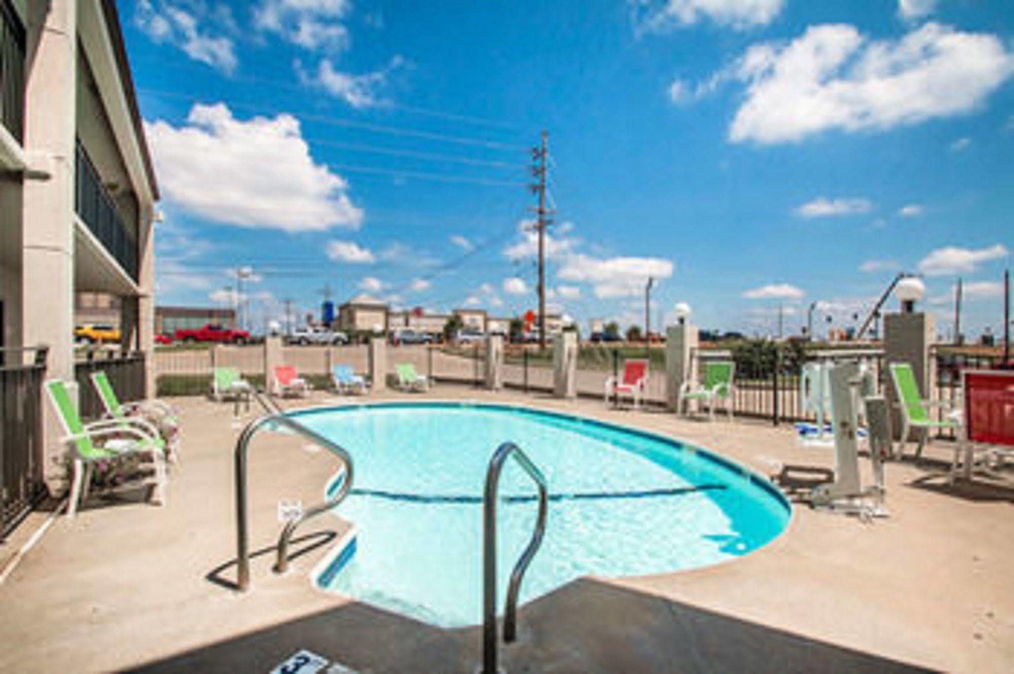 Quality Inn Us65 & E Battlefield Rd Springfield Eksteriør billede